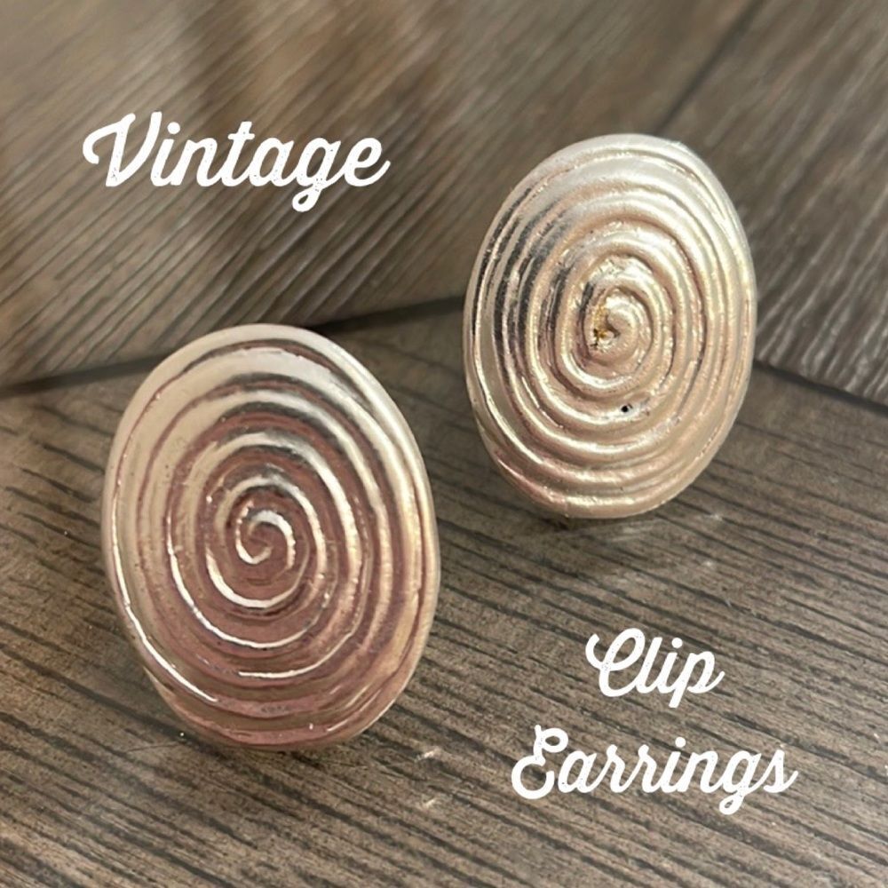 Vintage Silver-tone Oval Swirl Clip Earrings